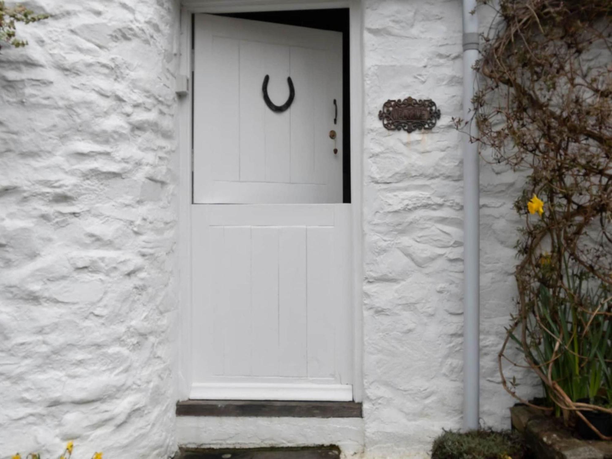 Secluded Holiday Home In Ceredigion With Garden Pennant  Extérieur photo