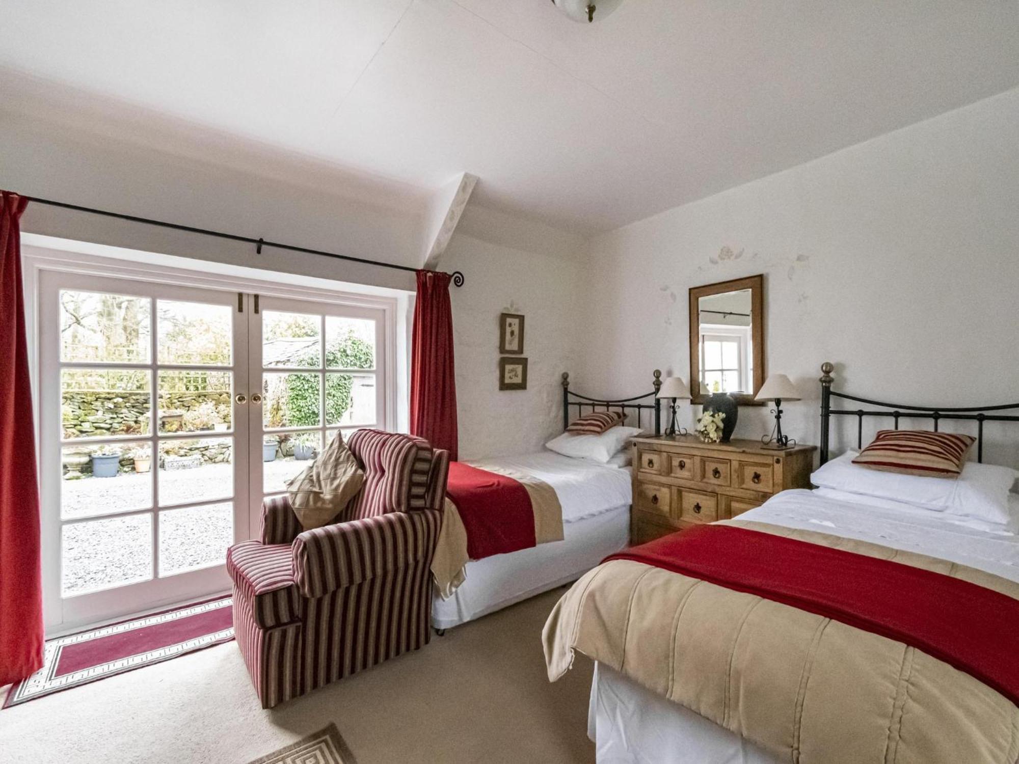 Secluded Holiday Home In Ceredigion With Garden Pennant  Extérieur photo