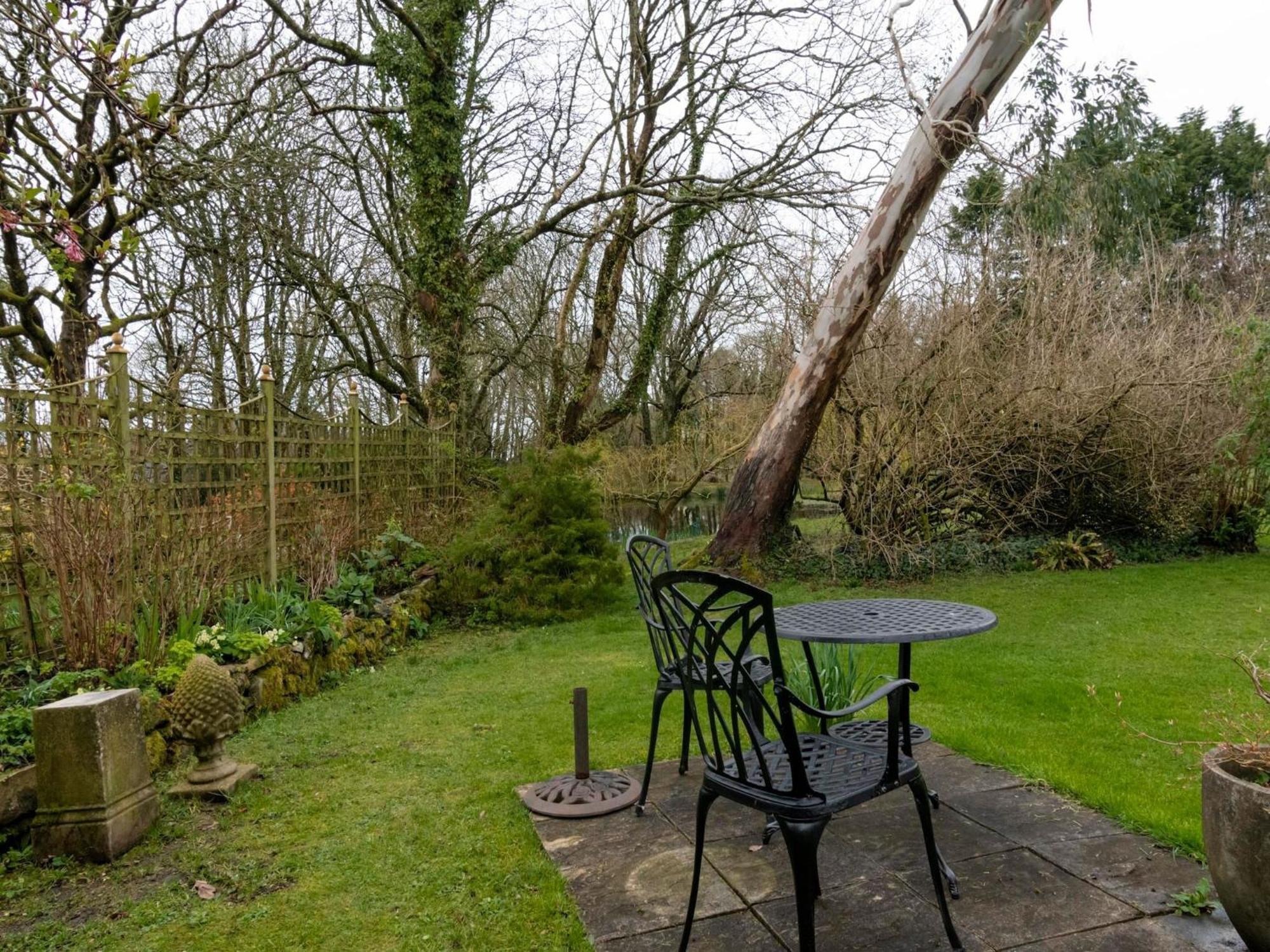 Secluded Holiday Home In Ceredigion With Garden Pennant  Extérieur photo